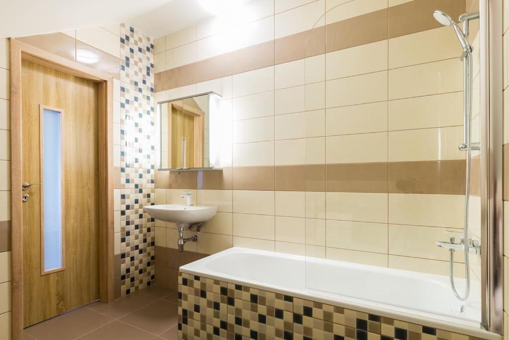 Na Helstyne Apartment Frenstat pod Radhostem Ngoại thất bức ảnh